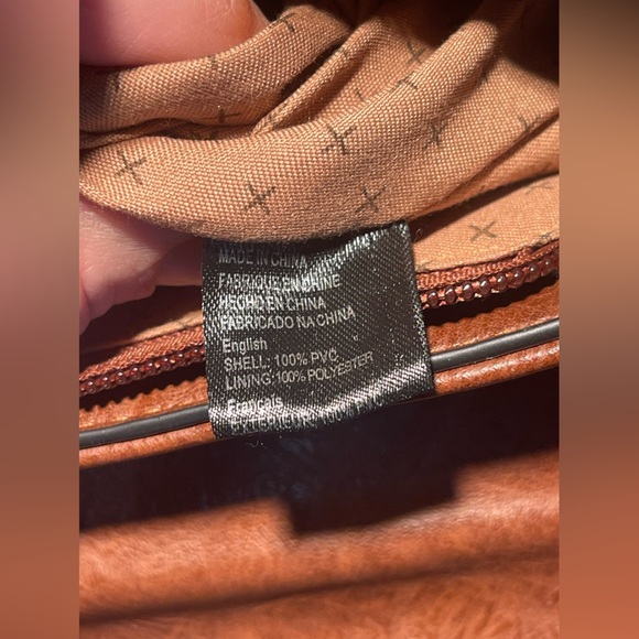 NWT Brown Isabelle Vegan Leather Adjustable Strap Shoulder Bag - Picture 11 of 11